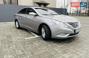 Седан Hyundai Sonata 2010 в Новомосковську