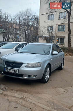 Седан Hyundai Sonata 2006 в Маяках