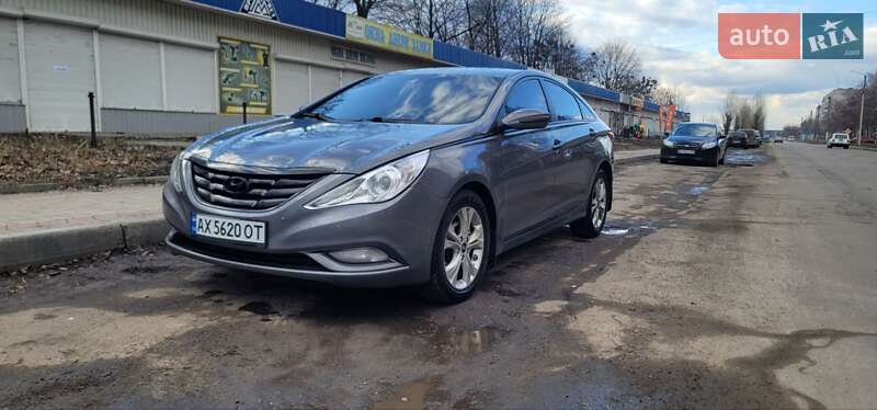 Седан Hyundai Sonata 2010 в Первомайську