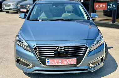 Седан Hyundai Sonata 2016 в Киеве