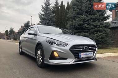 Седан Hyundai Sonata 2017 в Києві