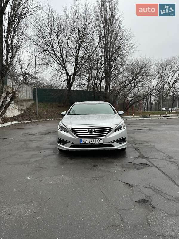 Седан Hyundai Sonata 2016 в Киеве