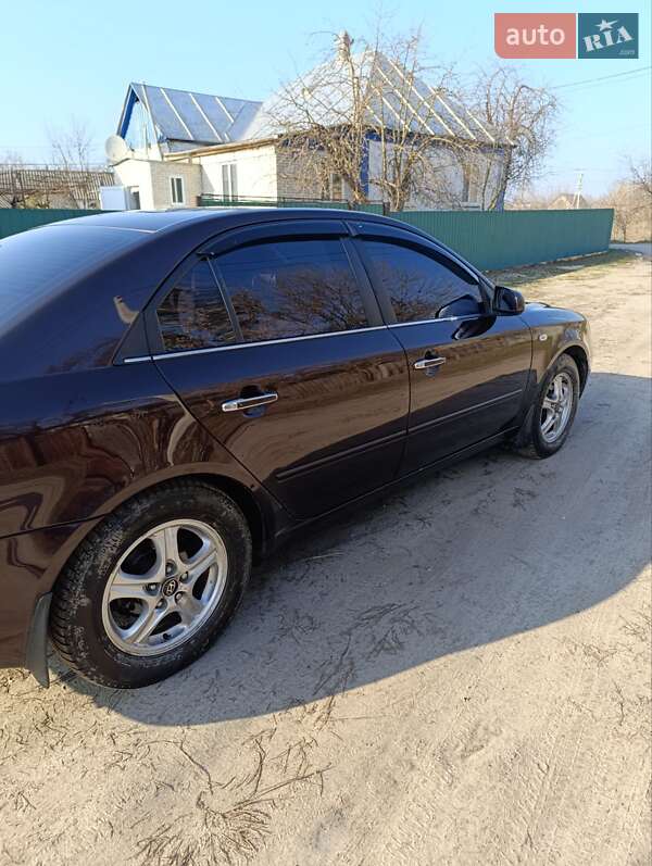 Седан Hyundai Sonata 2005 в Котельве
