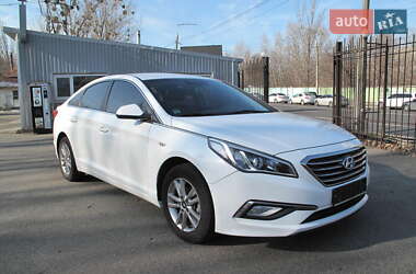 Седан Hyundai Sonata 2016 в Киеве