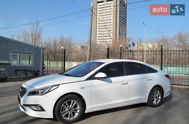 Седан Hyundai Sonata 2016 в Киеве