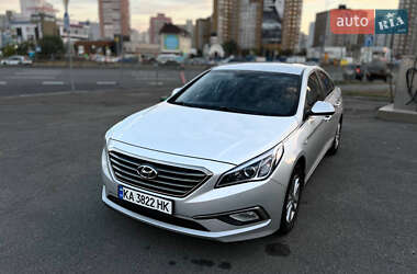 Седан Hyundai Sonata 2015 в Киеве