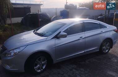 Седан Hyundai Sonata 2013 в Черновцах