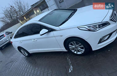 Седан Hyundai Sonata 2015 в Виннице