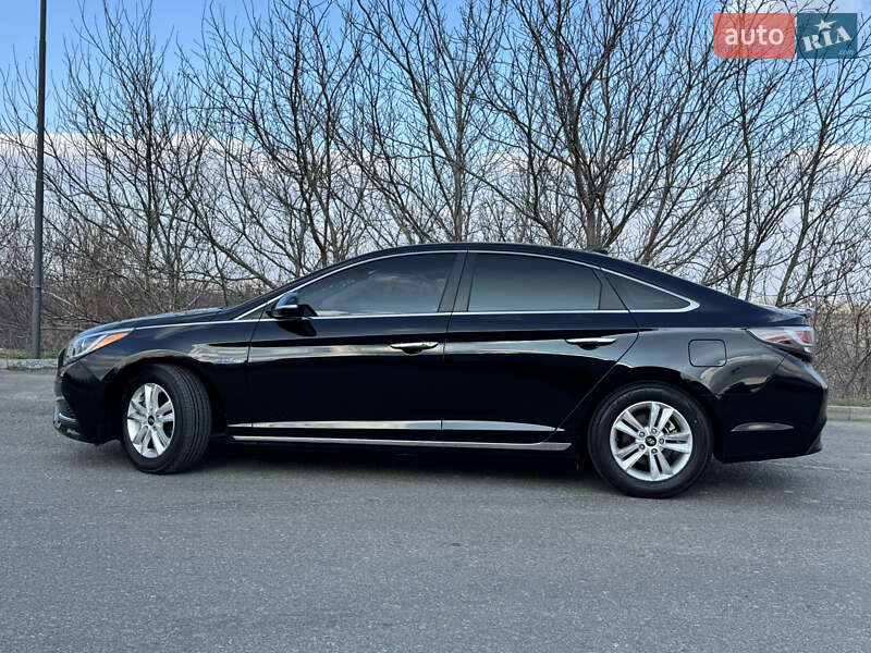 Седан Hyundai Sonata 2016 в Одессе
