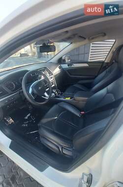 Седан Hyundai Sonata 2019 в 
