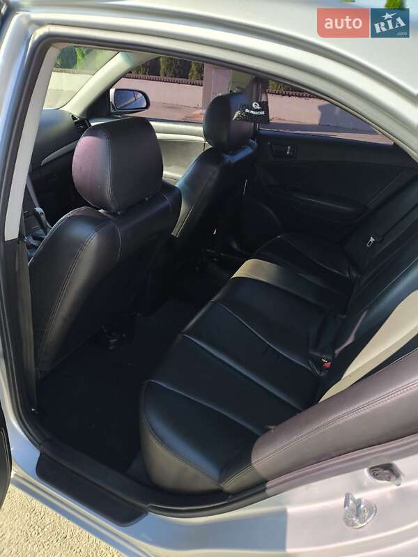 Седан Hyundai Sonata 2012 в Смілі