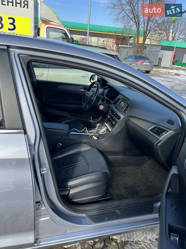 Седан Hyundai Sonata 2016 в Киеве