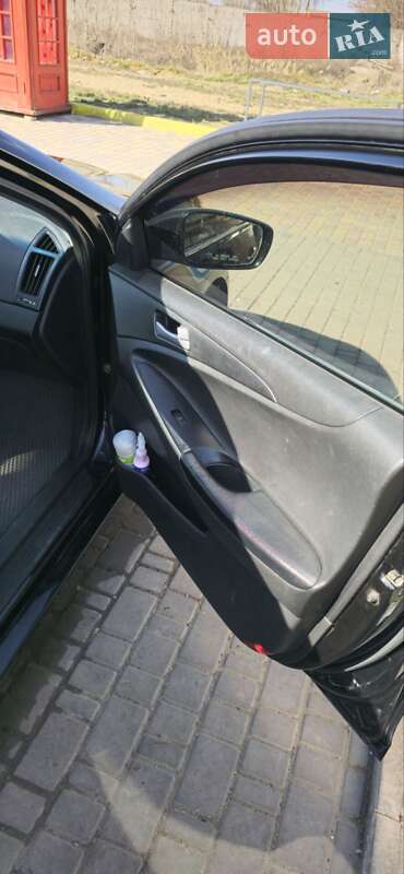 Седан Hyundai Sonata 2010 в Білгороді-Дністровському