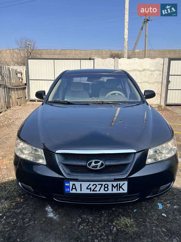 Седан Hyundai Sonata 2005 в Лубнах
