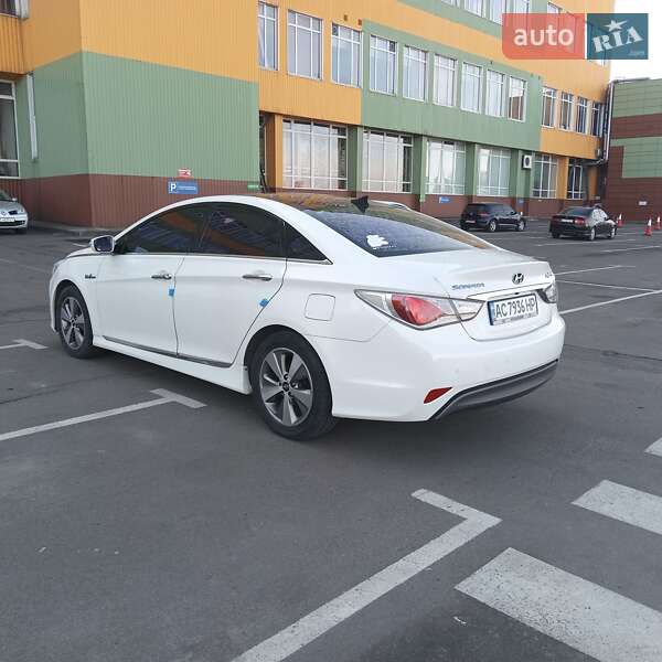 Седан Hyundai Sonata 2012 в Луцьку