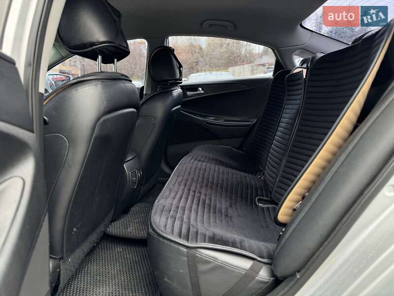 Седан Hyundai Sonata 2013 в Виннице