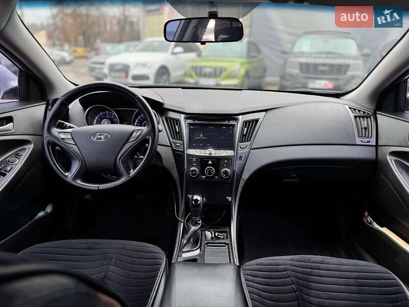Седан Hyundai Sonata 2013 в Виннице
