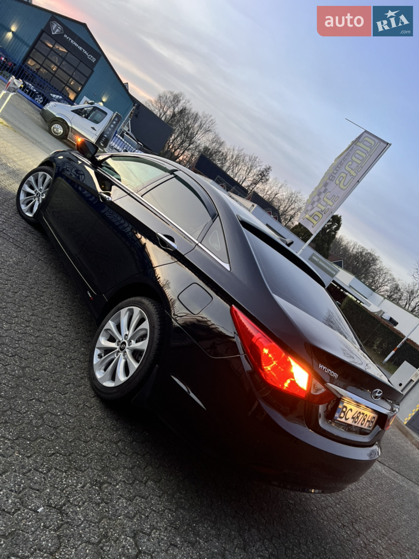 2012 Hyundai Sonata - мініатюра 16