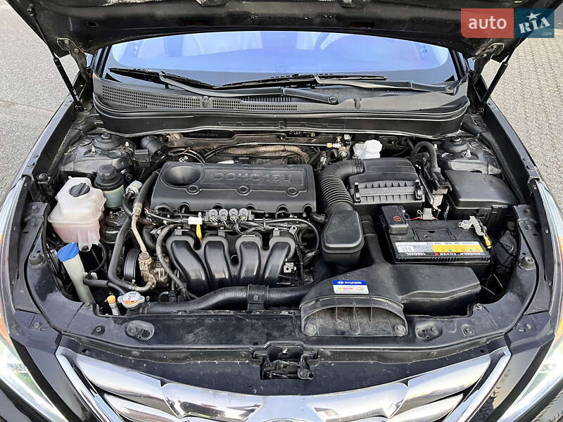 Седан Hyundai Sonata 2012 в Немирові