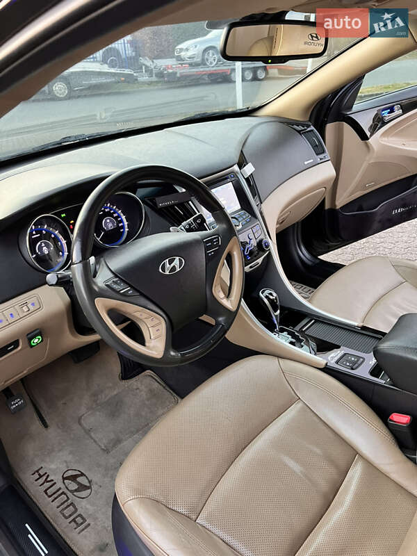 Седан Hyundai Sonata 2012 в Немирові