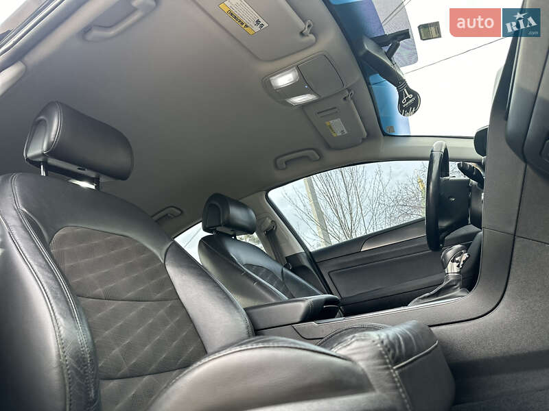 Седан Hyundai Sonata 2014 в Измаиле