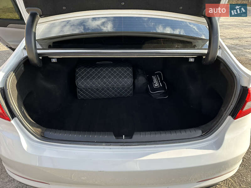 Седан Hyundai Sonata 2015 в Кам'янець-Подільському