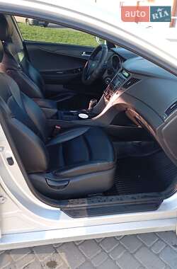 Седан Hyundai Sonata 2013 в 
