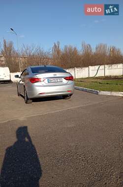 Седан Hyundai Sonata 2013 в 