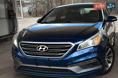 Седан Hyundai Sonata 2015 в 