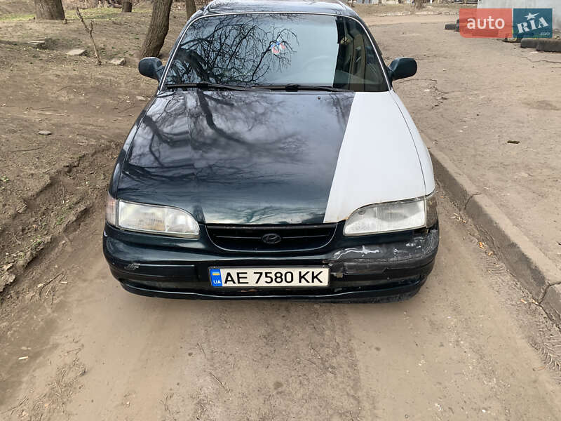 Седан Hyundai Sonata 1995 в Кам'янському