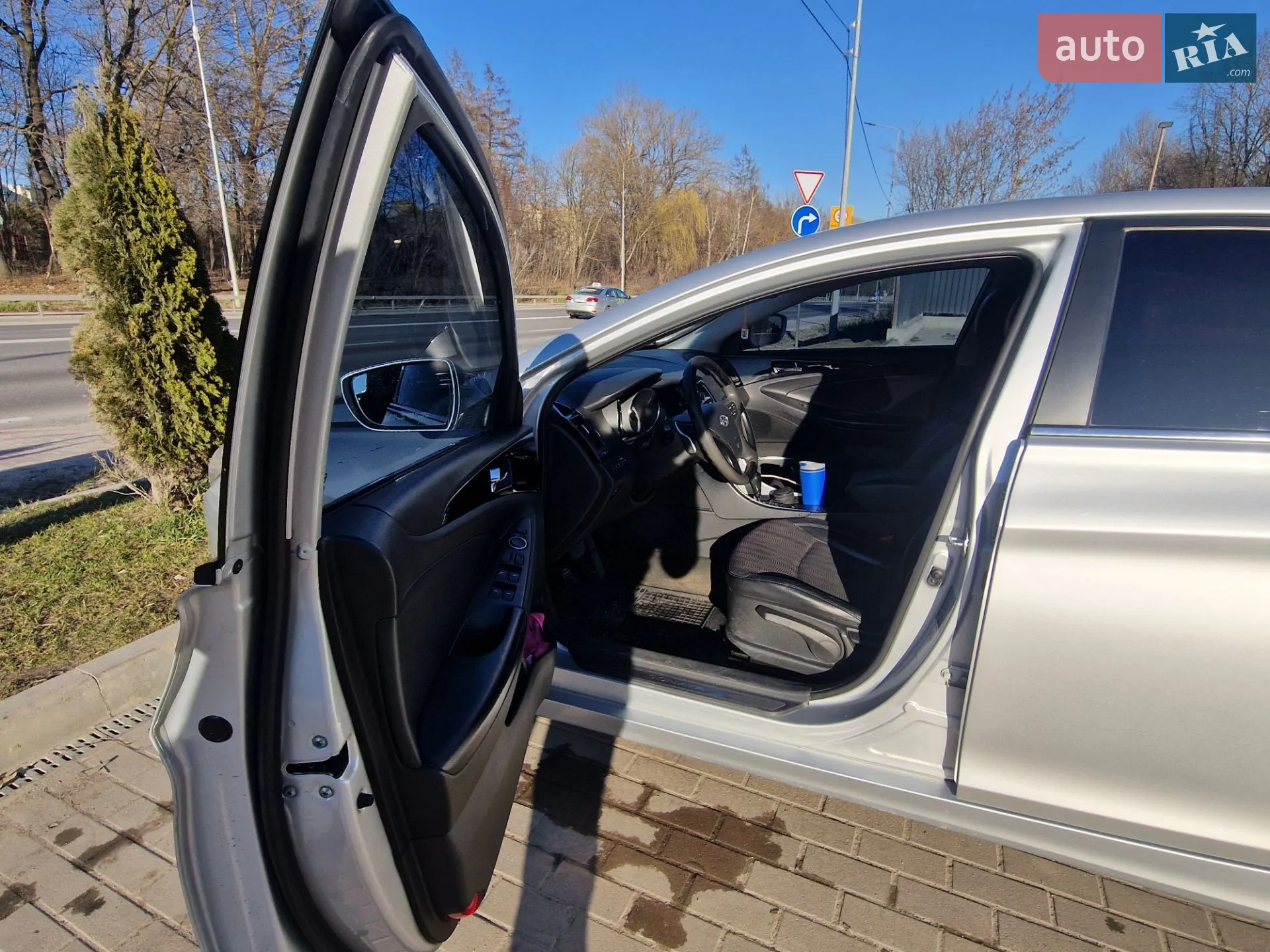 2012 Hyundai Sonata - мініатюра 23