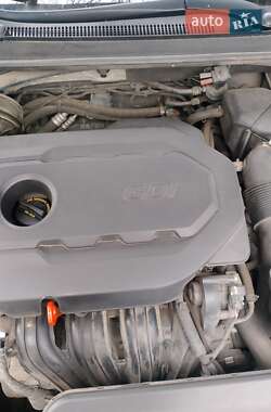 Седан Hyundai Sonata 2015 в 