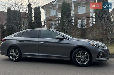 Седан Hyundai Sonata 2019 в Рівному