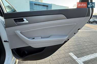 Седан Hyundai Sonata 2015 в 