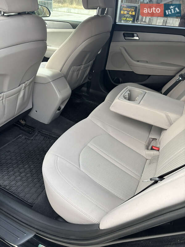Седан Hyundai Sonata 2016 в Киеве