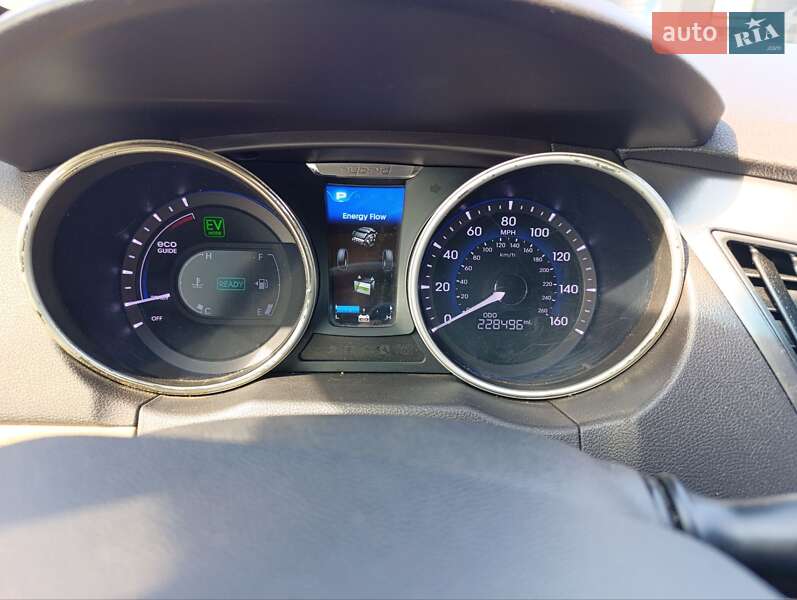 Седан Hyundai Sonata 2012 в Львове