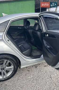 Седан Hyundai Sonata 2013 в Погребище