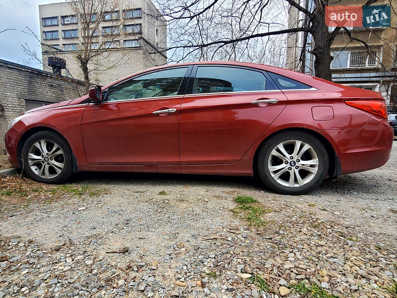 Седан Hyundai Sonata 2012 в Львове