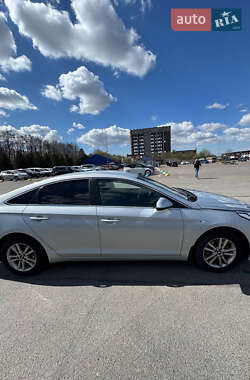 Седан Hyundai Sonata 2016 в 