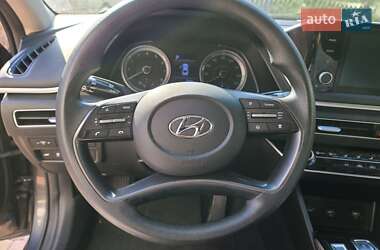 Седан Hyundai Sonata 2022 в 