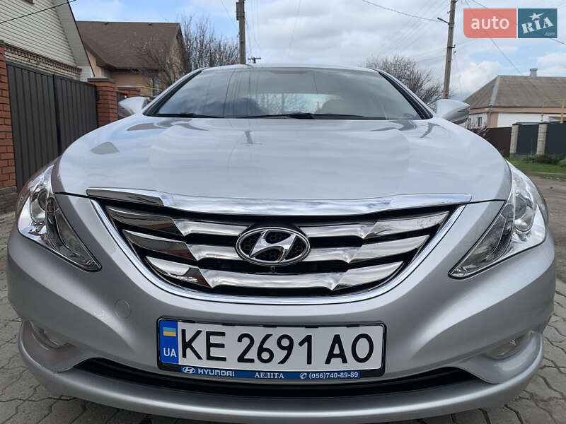 Седан Hyundai Sonata 2010 в Новомосковську