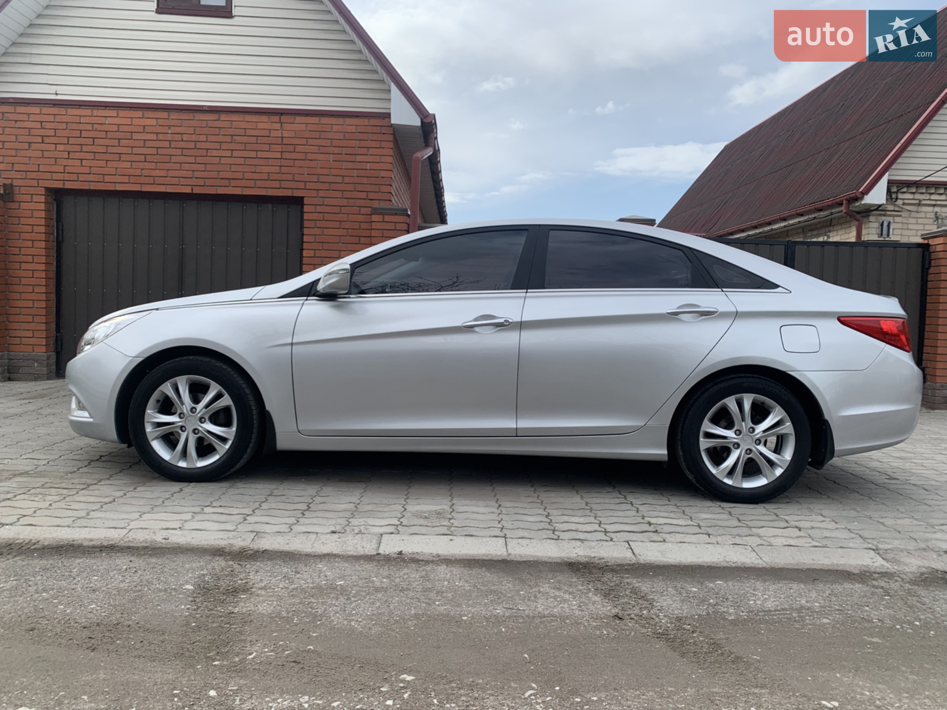 2010 Hyundai Sonata - мініатюра 7
