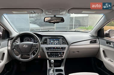 Седан Hyundai Sonata 2015 в 