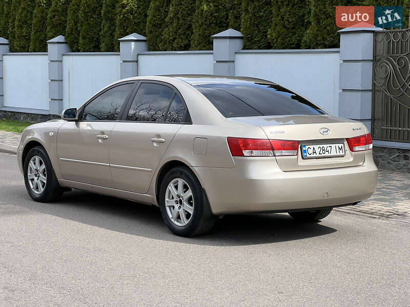 Седан Hyundai Sonata 2006 в Черкасах