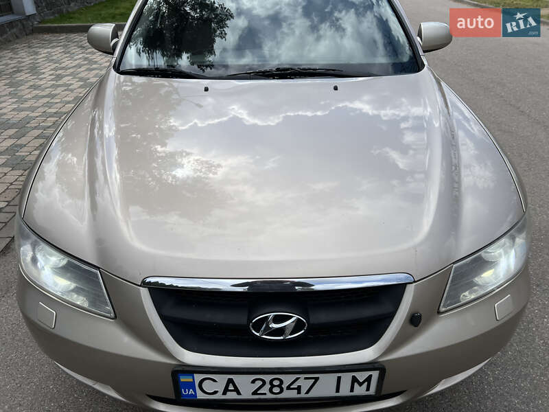 Седан Hyundai Sonata 2006 в Черкасах