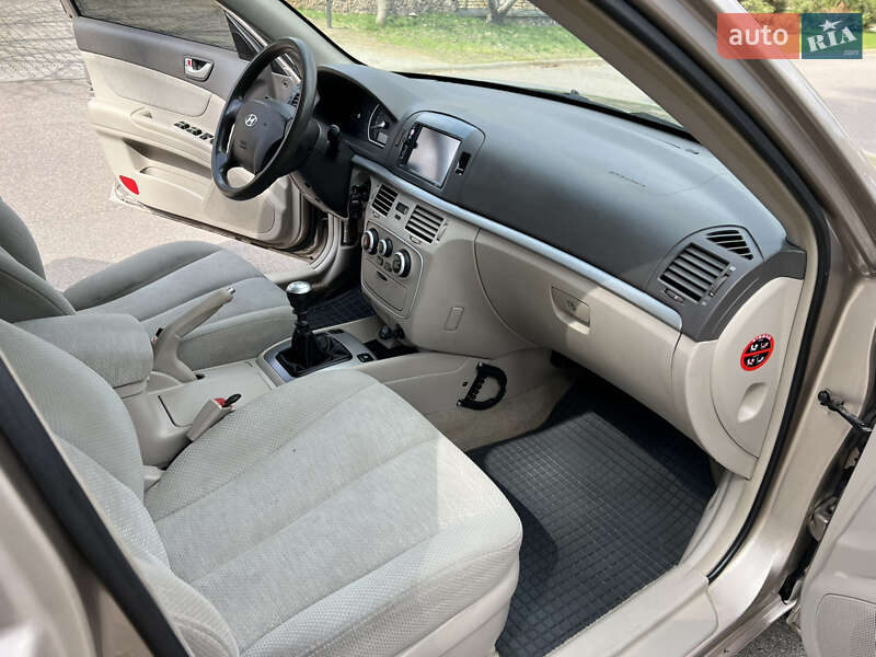 Седан Hyundai Sonata 2006 в Черкасах