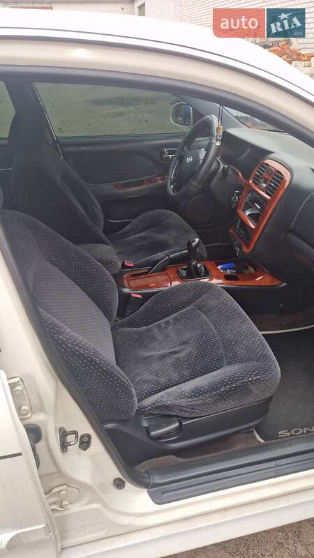 Седан Hyundai Sonata 2003 в Чернігові