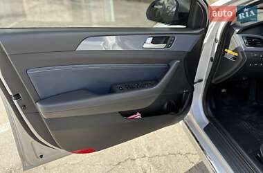 Седан Hyundai Sonata 2015 в 