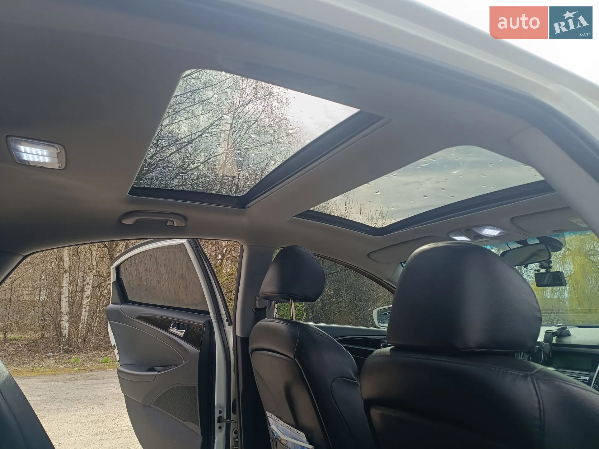 2010 Hyundai Sonata - мініатюра 9