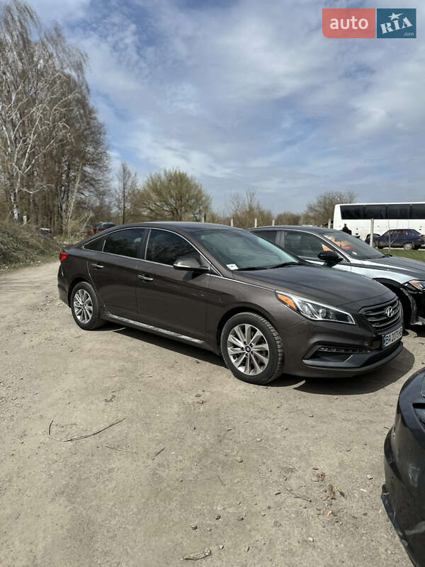 Седан Hyundai Sonata 2015 в Умани
